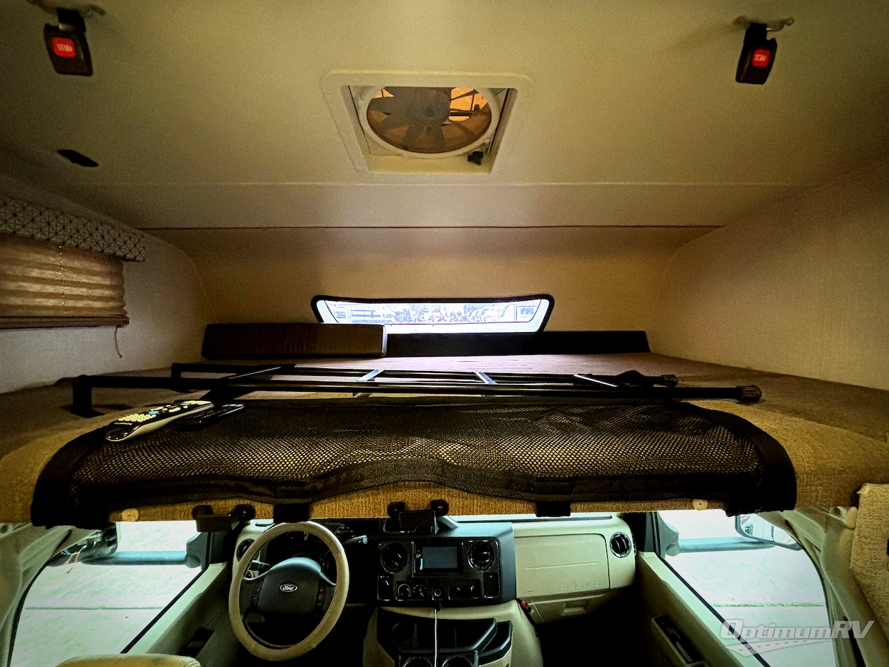 2019 Coachmen Leprechaun 311FS Ford 450 Photo 10