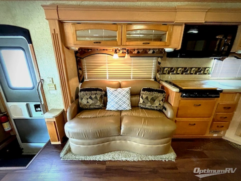 2008 Jayco Seneca HD 35 GS RV Photo 3