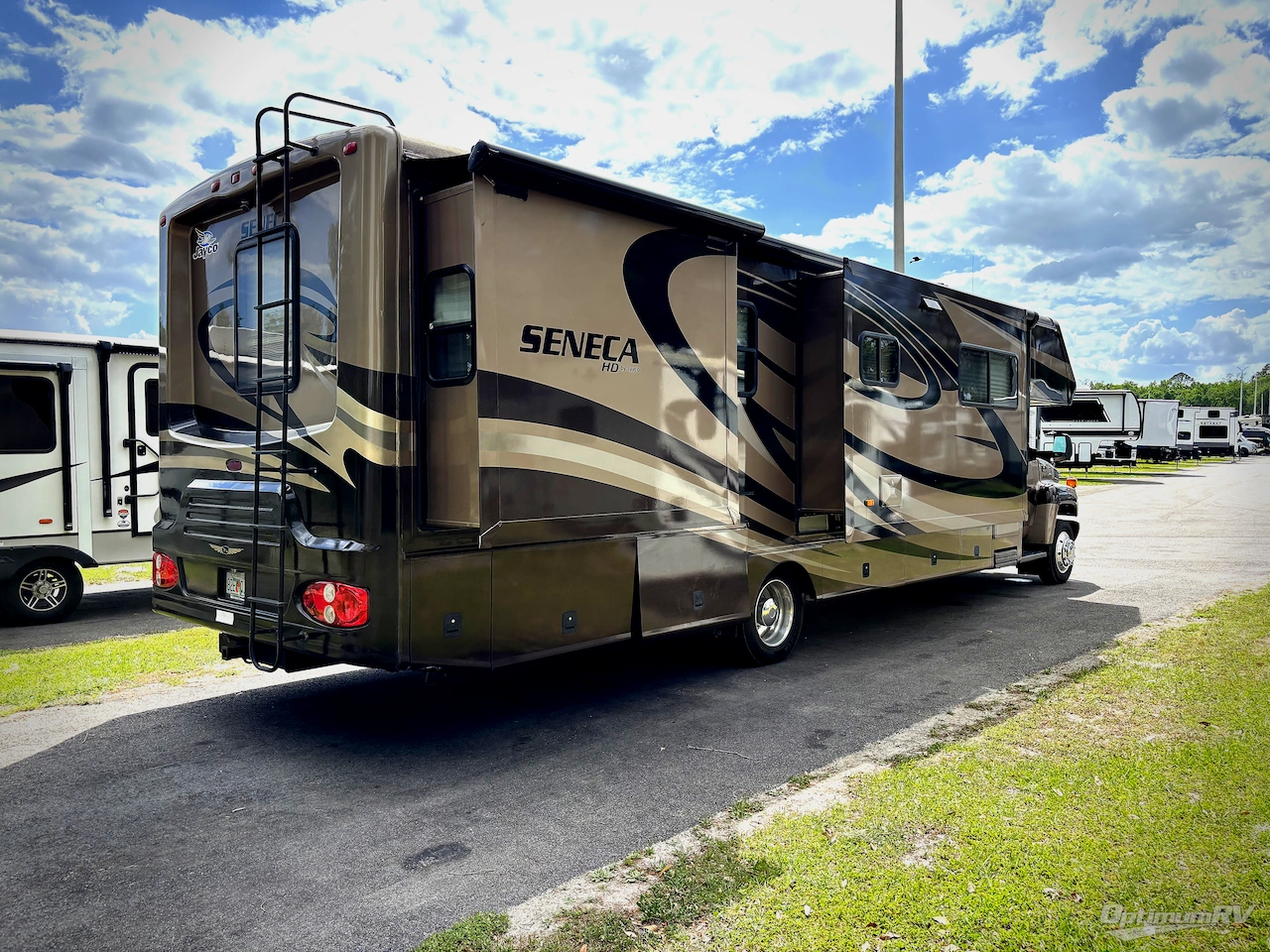 2008 Jayco Seneca HD 35 GS Photo 2