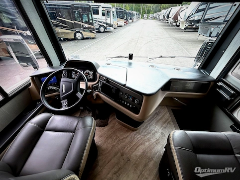 2020 Holiday Rambler Navigator 38F RV Photo 2
