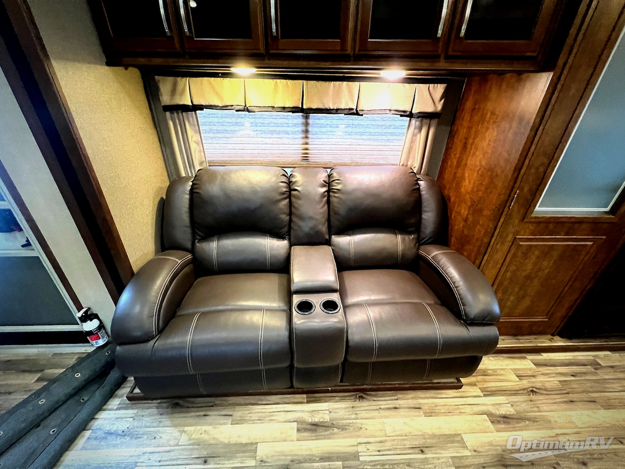 2014 Grand Design Solitude 368RD Photo 8