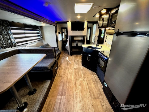 2022 Forest River Cherokee Grey Wolf 26DBH RV Photo 2