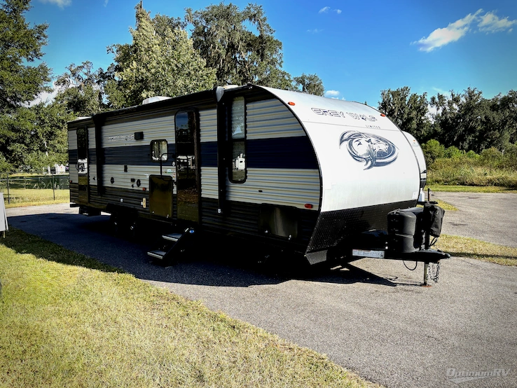2022 Forest River Cherokee Grey Wolf 26DBH RV Photo 1