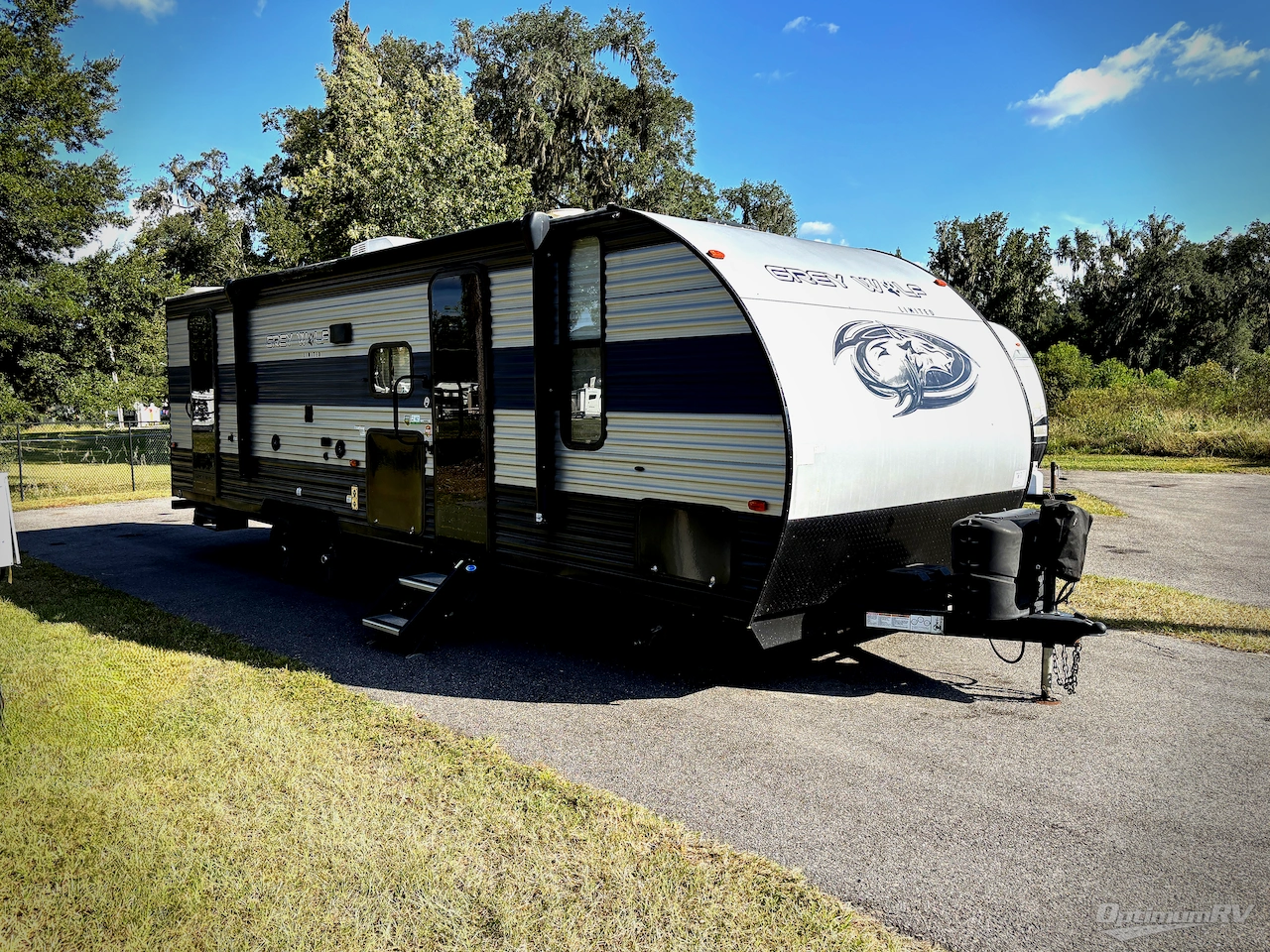 2022 Forest River Cherokee Grey Wolf 26DBH Photo 1