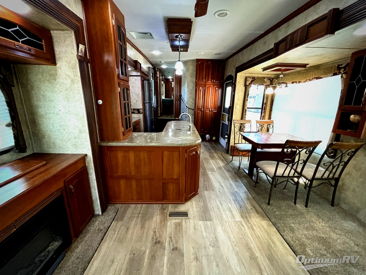 2013 Keystone alpine 3555RL Photo 5