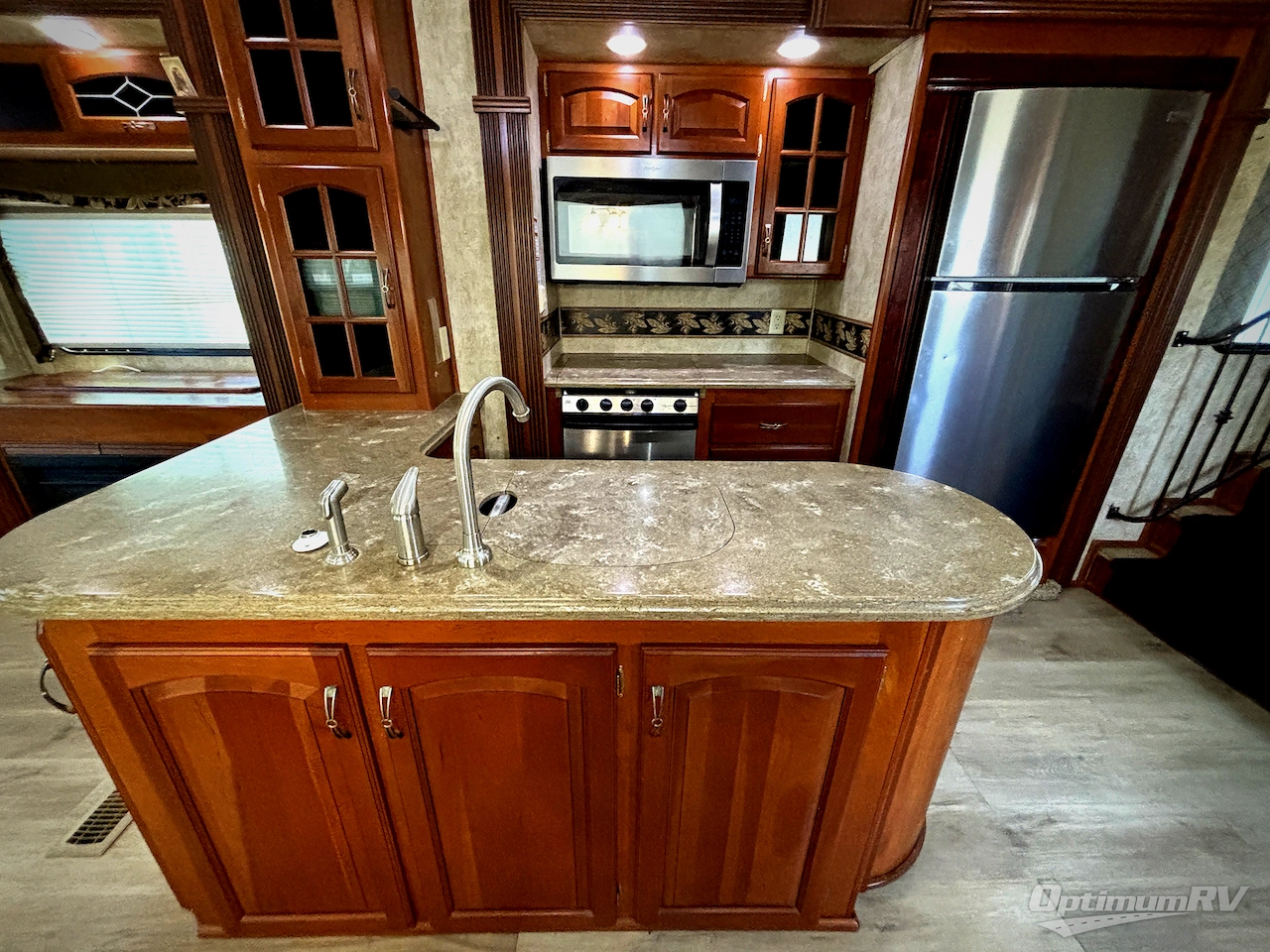 2013 Keystone alpine 3555RL Photo 6