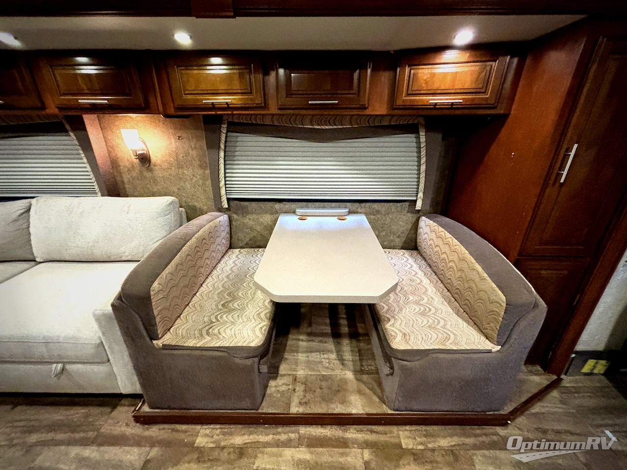 2015 Forest River Georgetown 335DS Photo 11