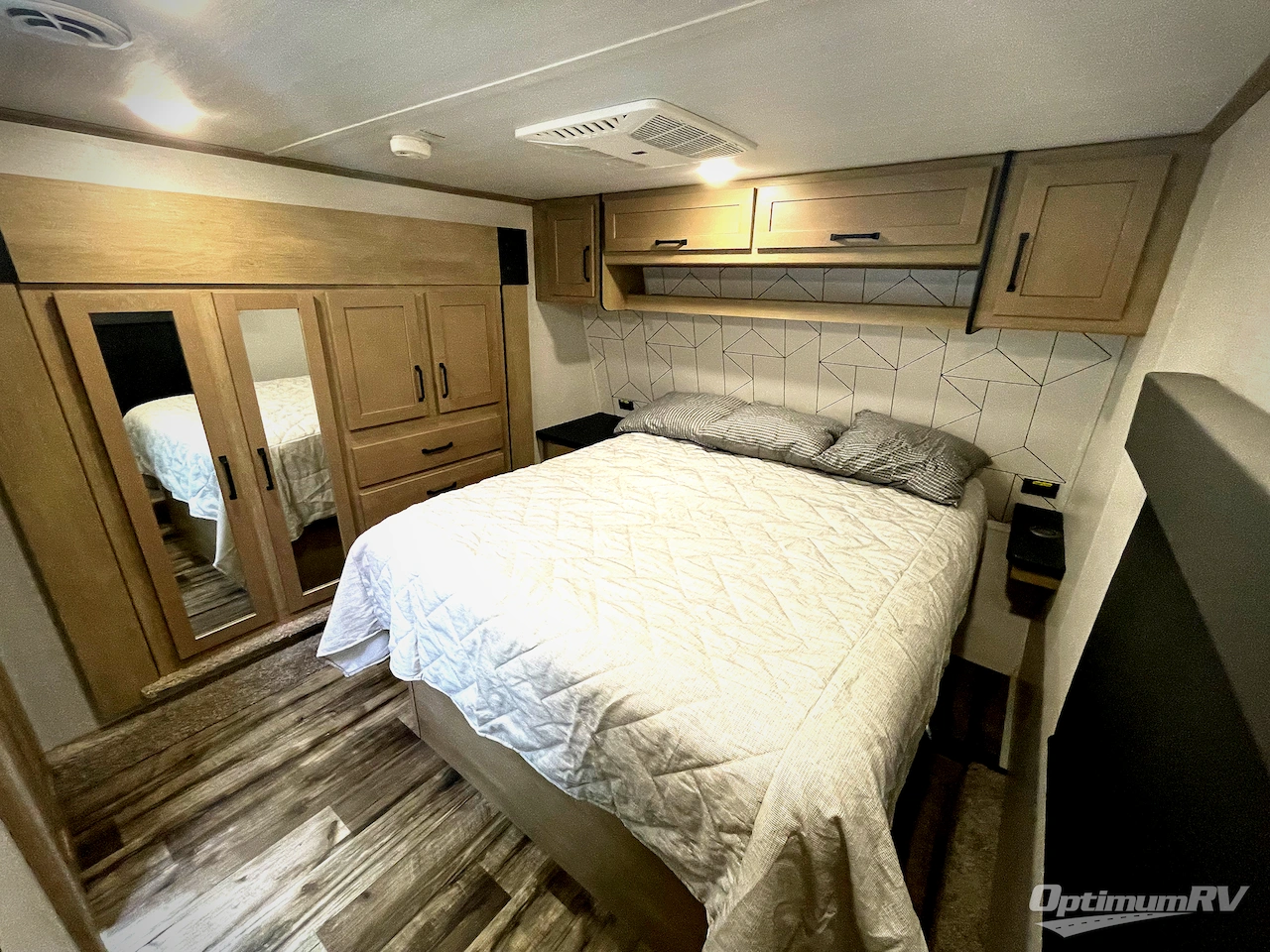 2023 Keystone Raptor 362 Photo 25