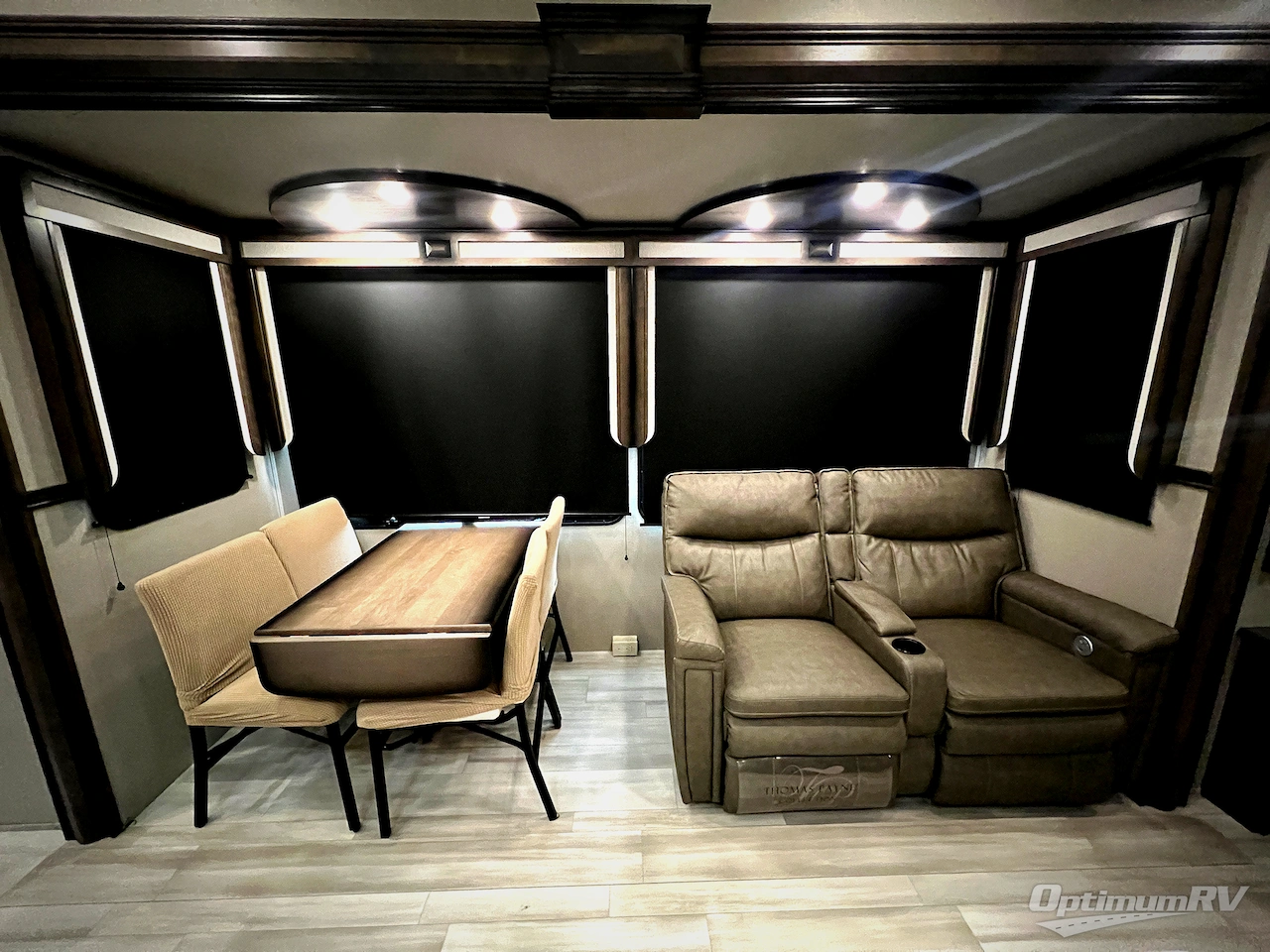 2022 Grand Design Solitude 378MBS Photo 3