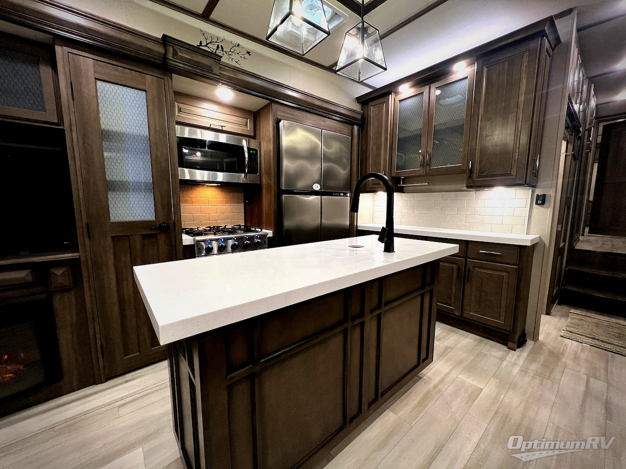 2022 Grand Design Solitude 378MBS Photo 18