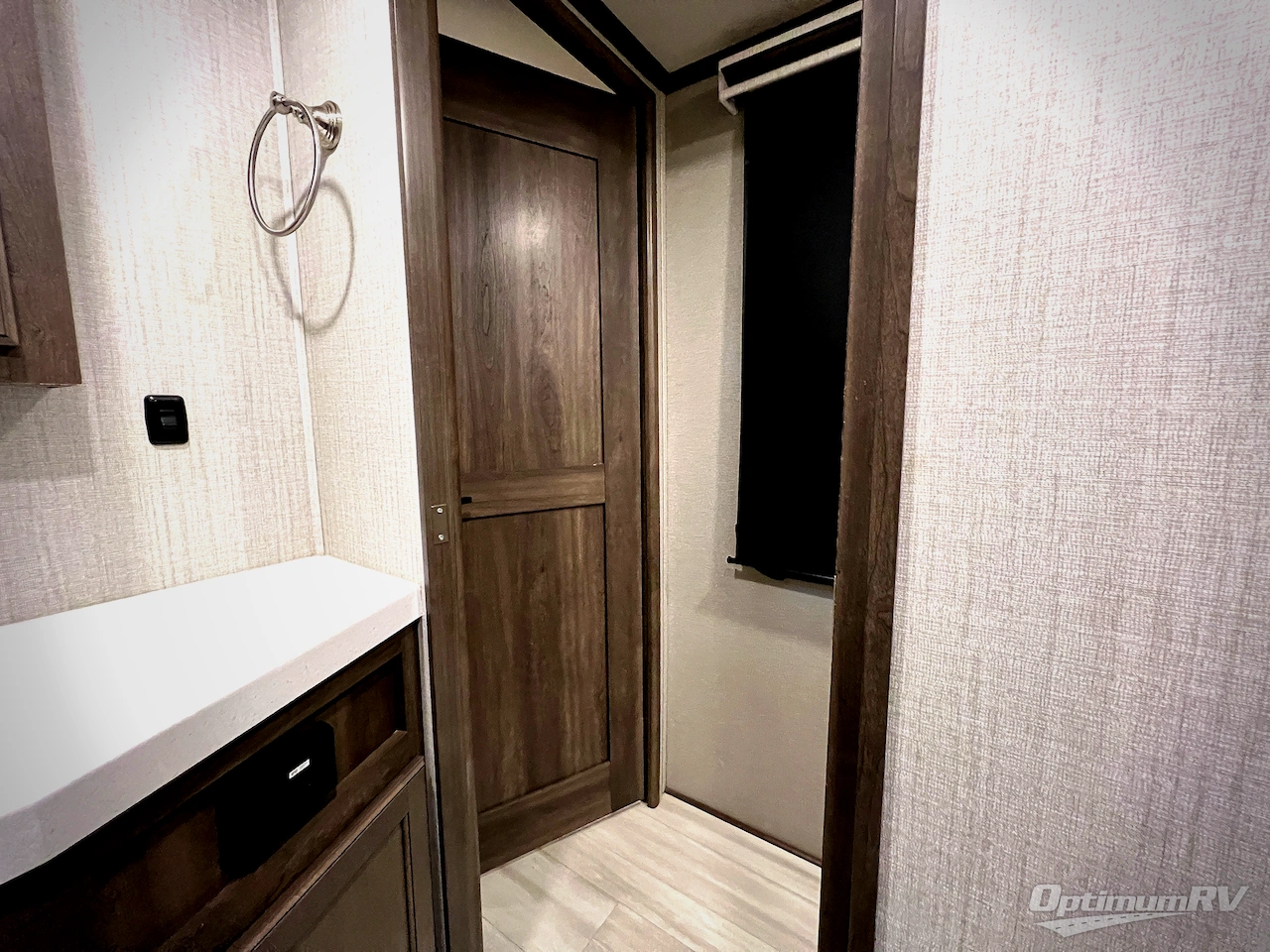 2022 Grand Design Solitude 378MBS Photo 44