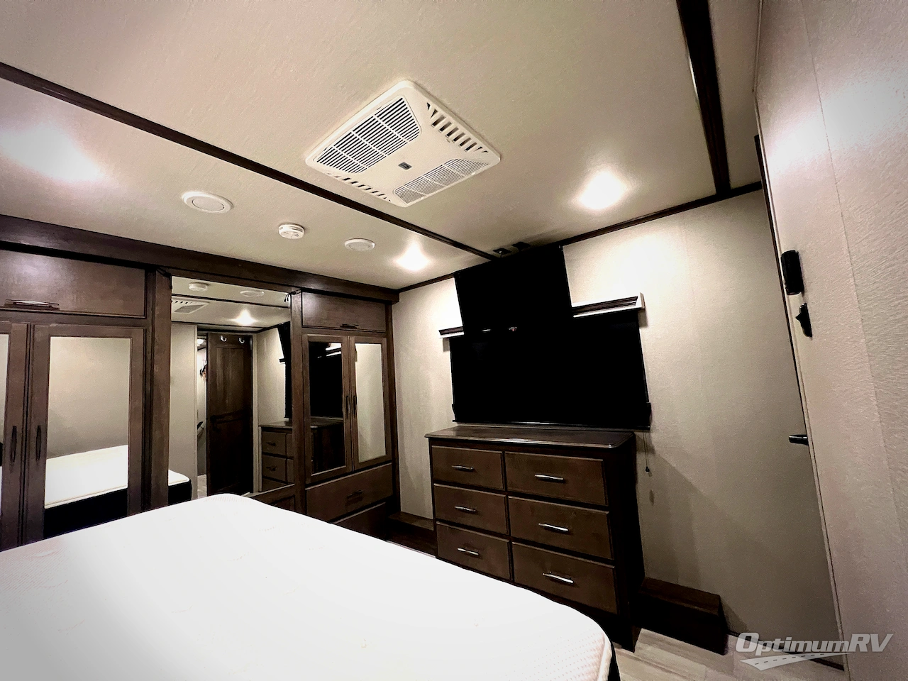 2022 Grand Design Solitude 378MBS Photo 48