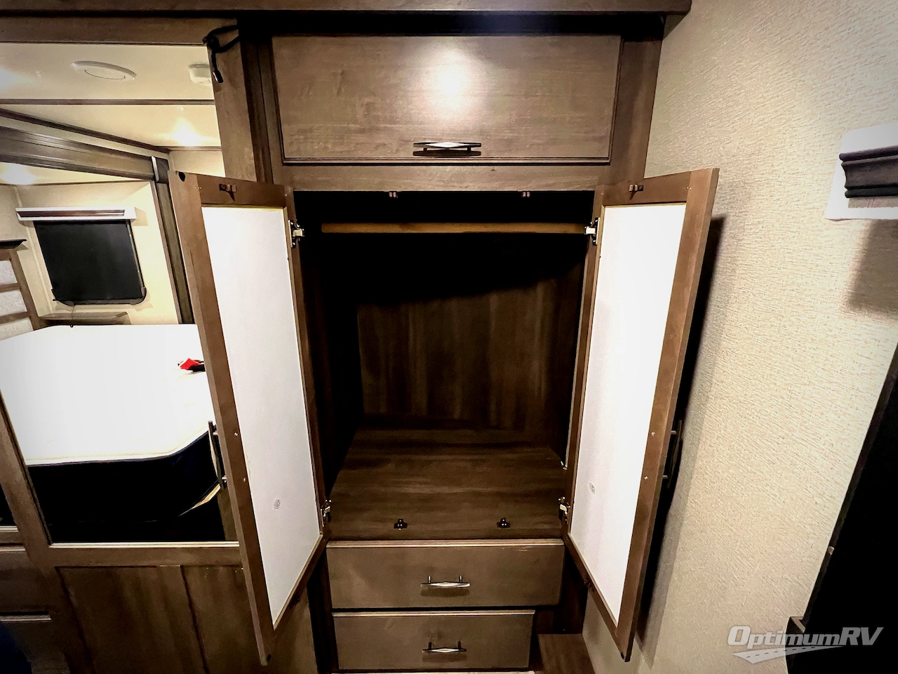 2022 Grand Design Solitude 378MBS Photo 53