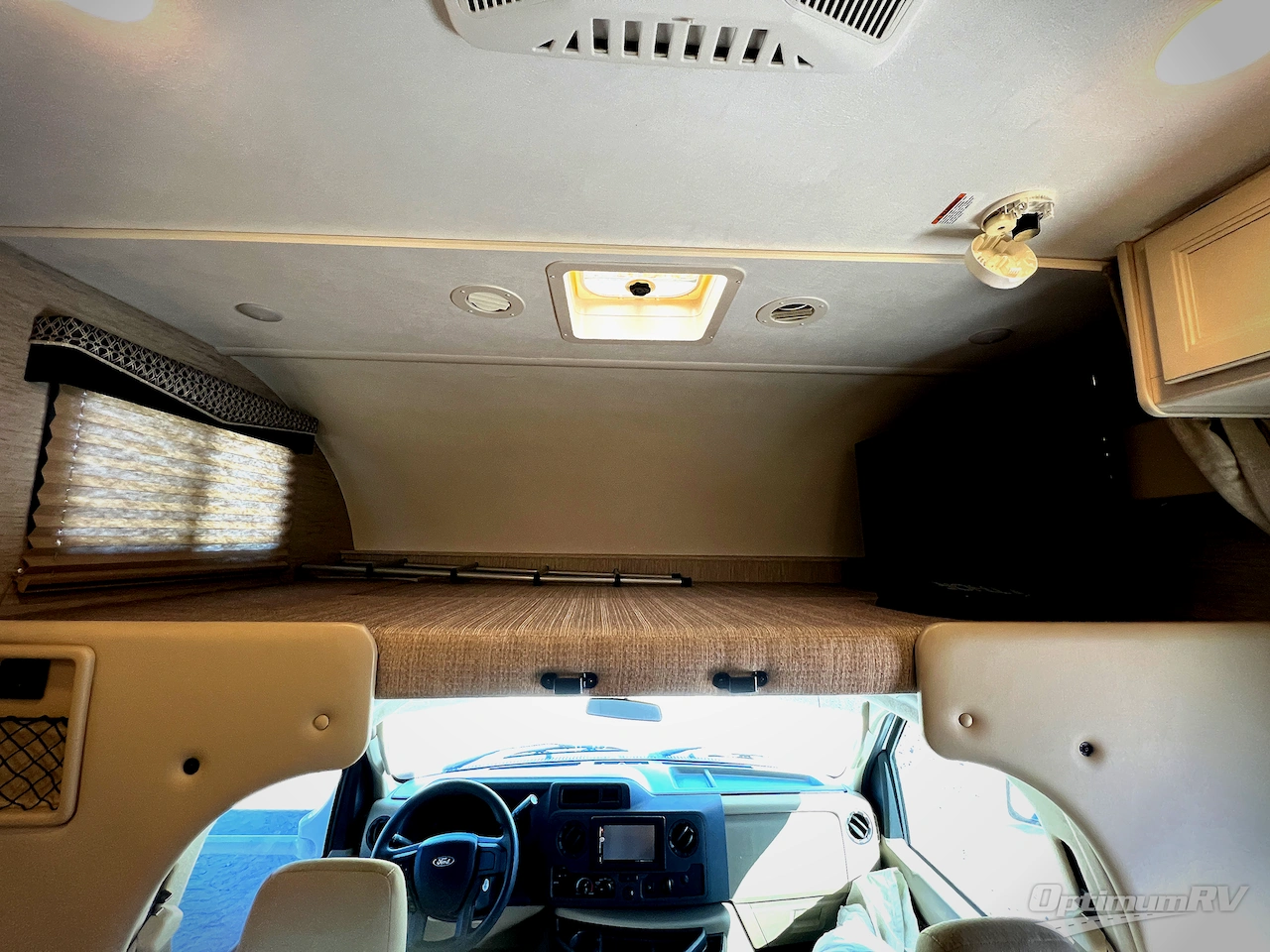 2021 Thor Chateau 25M Photo 8