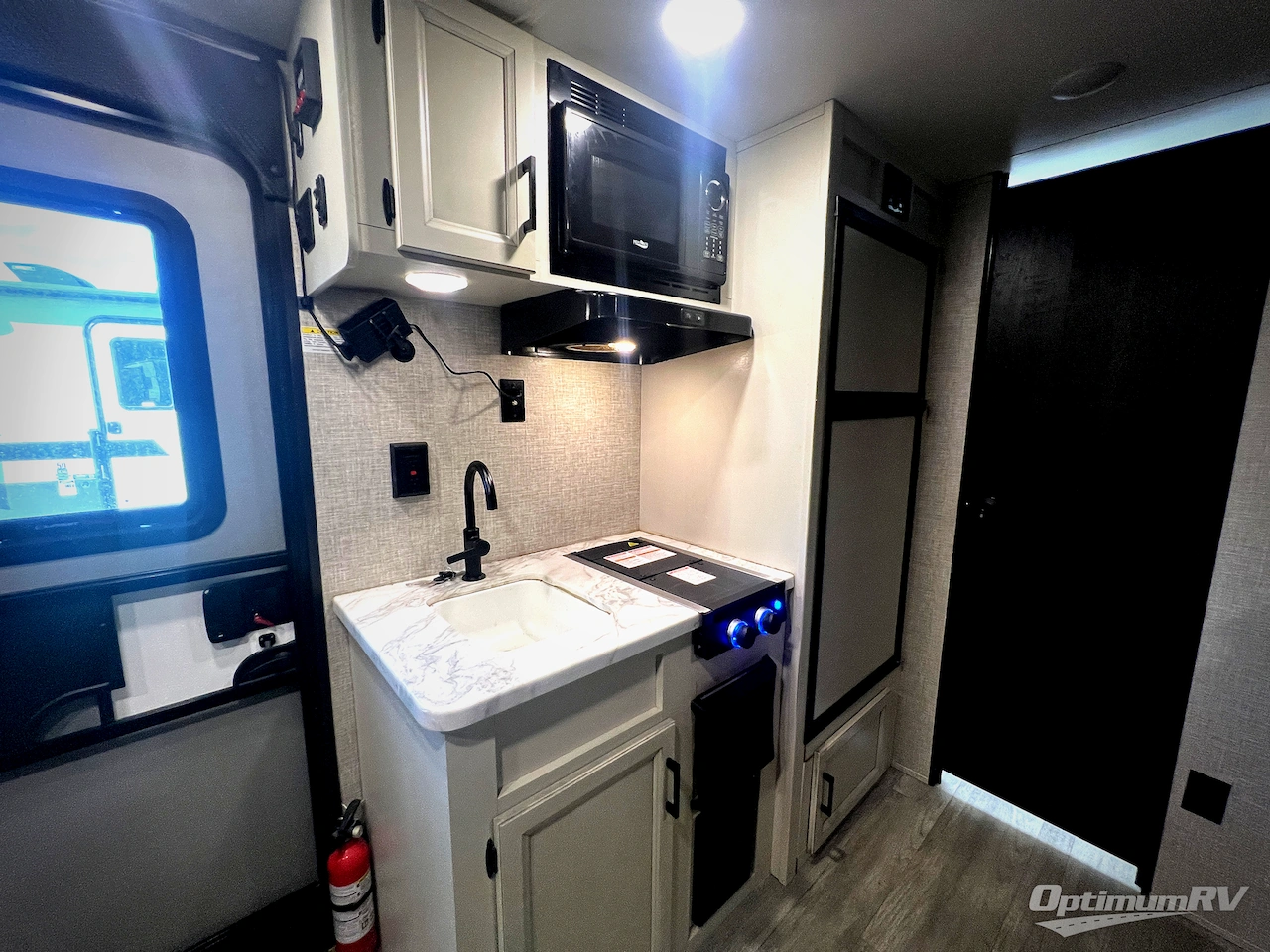 2023 Jayco Jay Flight SLX 183RB Photo 8