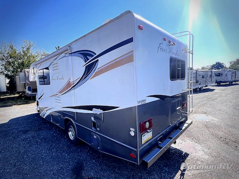 2011 Four Winds Four Winds 25C RV Photo 3