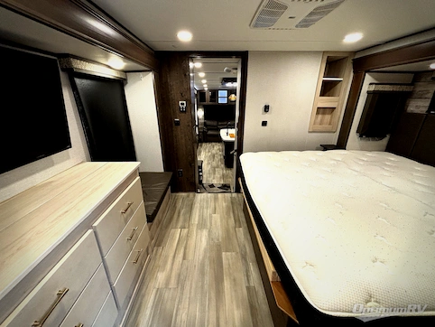 2021 Alliance Paradigm 370FB RV Photo 3