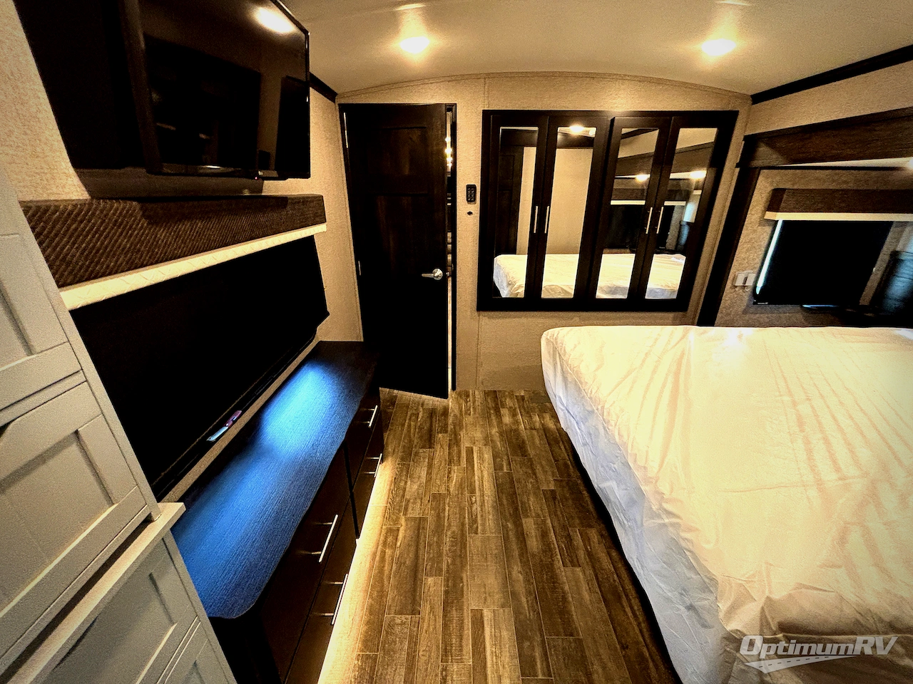 2021 Jayco North Point 387FBTS Photo 11