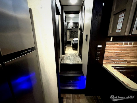 2018 Keystone Fuzion 369 RV Photo 2