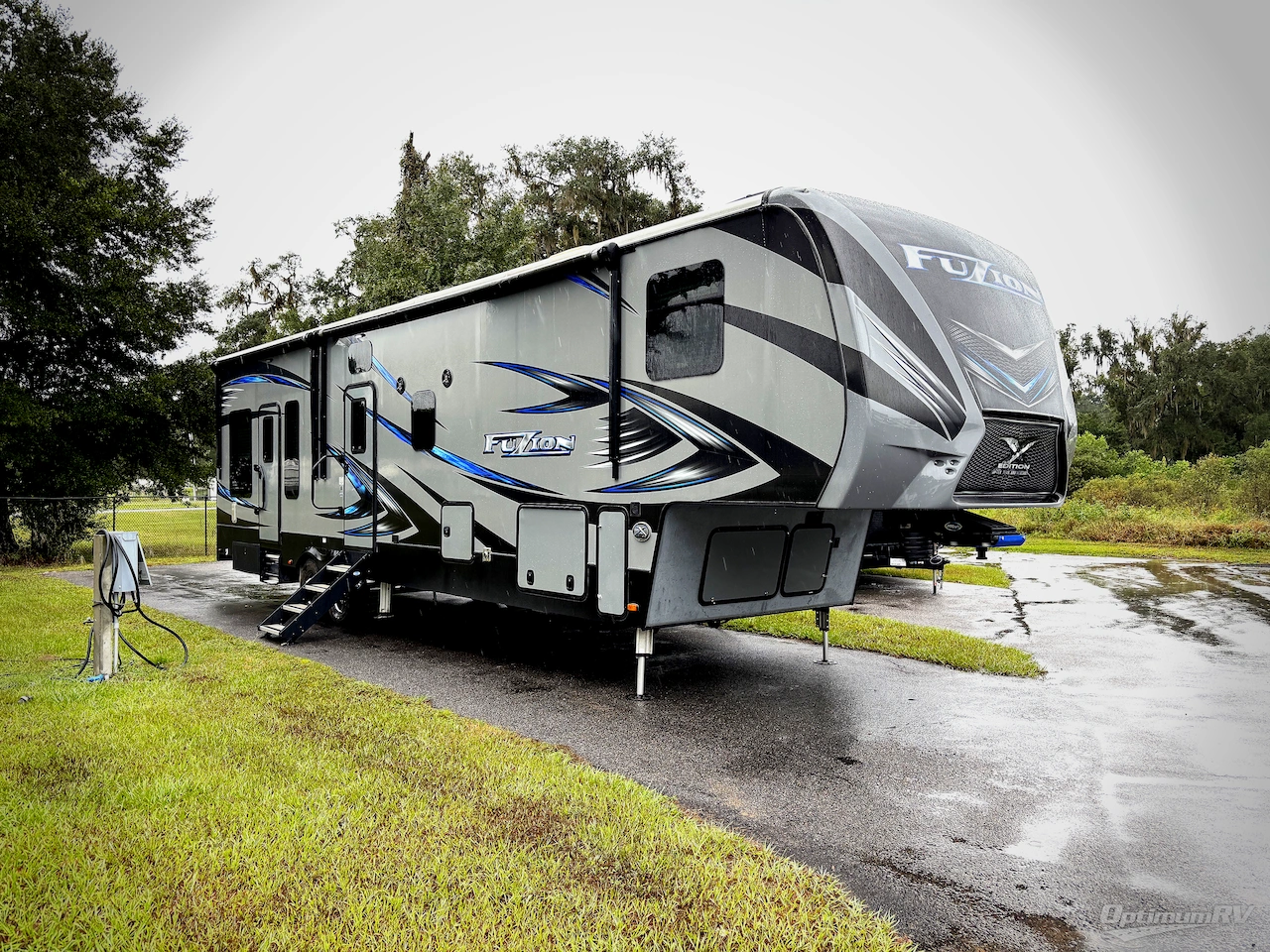 2018 Keystone Fuzion 369 Photo 1