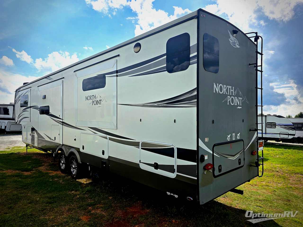 2021 Jayco North Point 382FLRB Photo 3