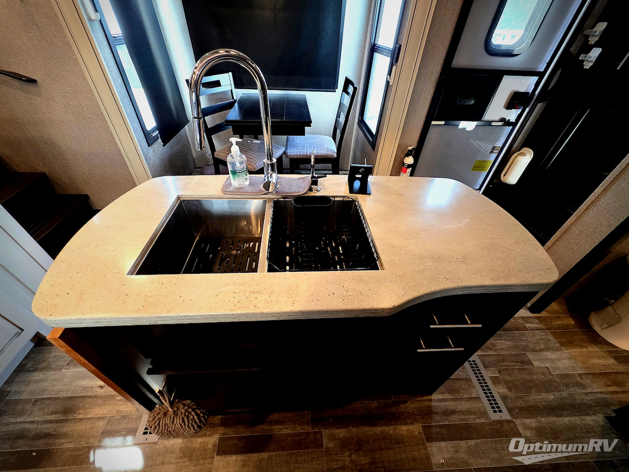 2021 Jayco North Point 382FLRB Photo 15