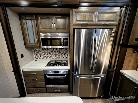 2020 Keystone Montana 3761FL RV Photo 3