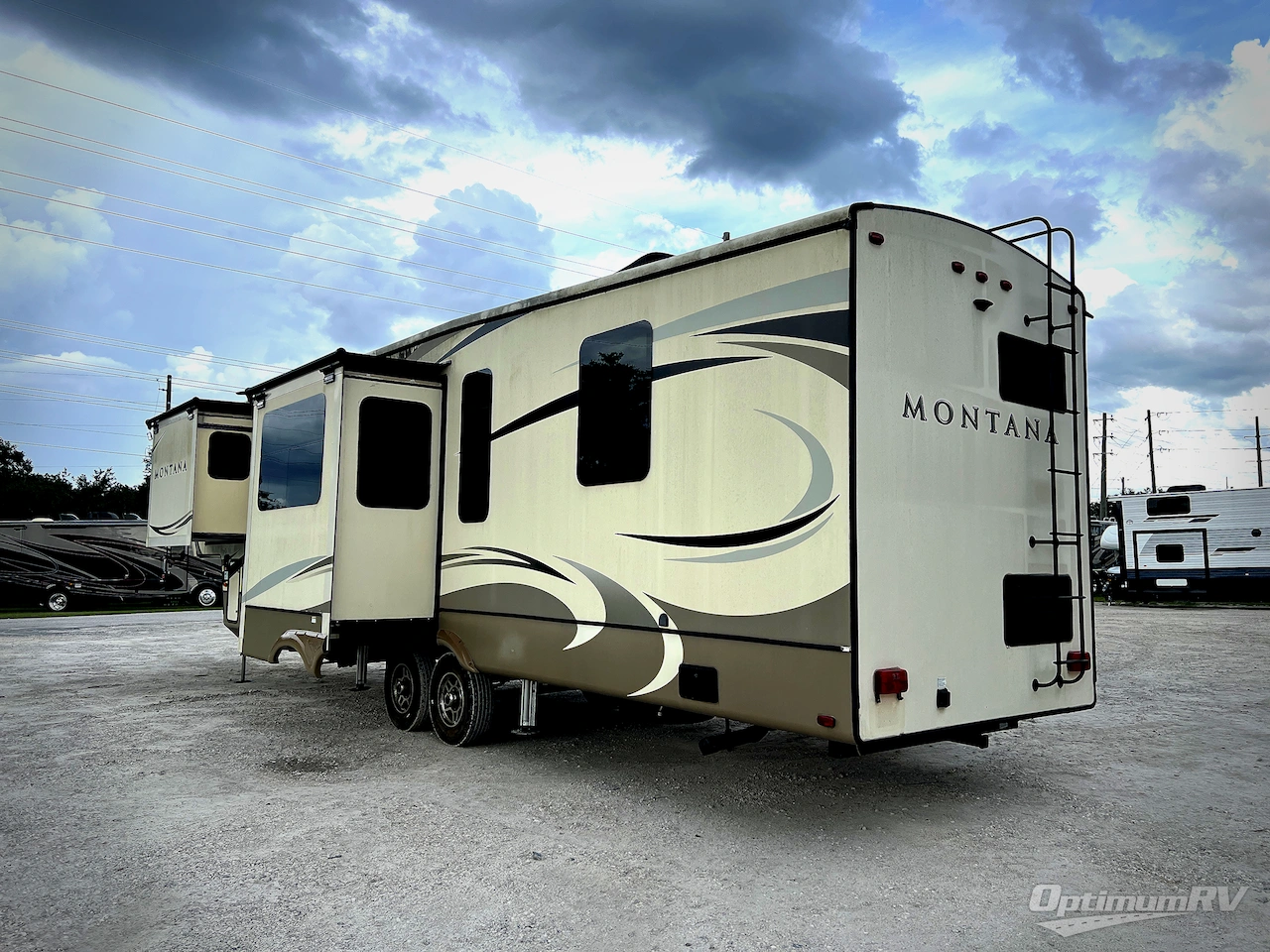 2018 Keystone Montana 3700LK Photo 2