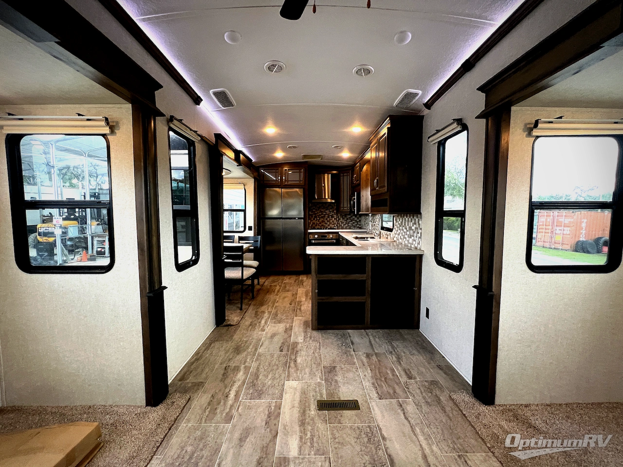 2018 Keystone Montana 3700LK Photo 4