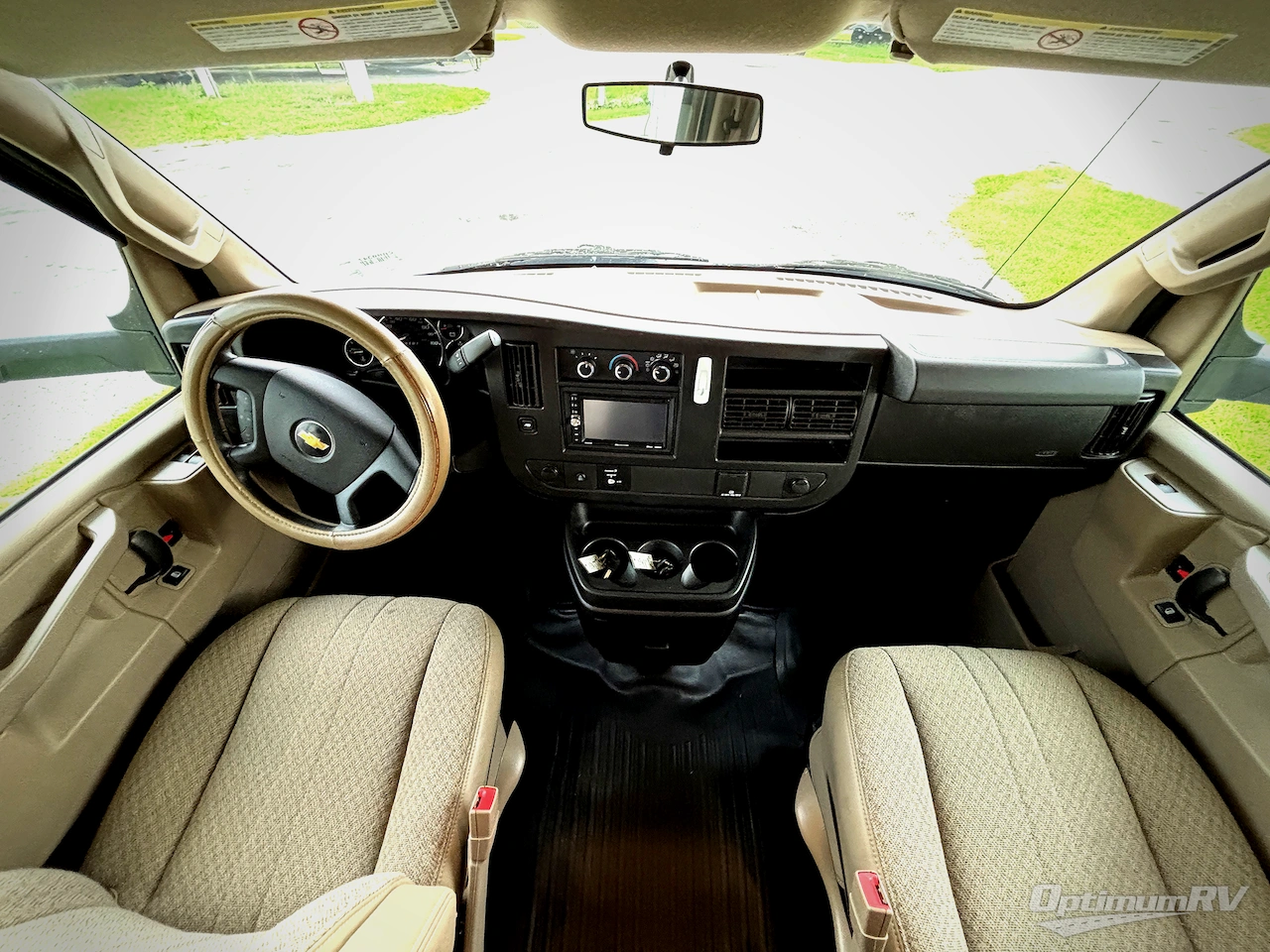 2021 Gulf Stream Conquest Class C 6237LE Photo 8