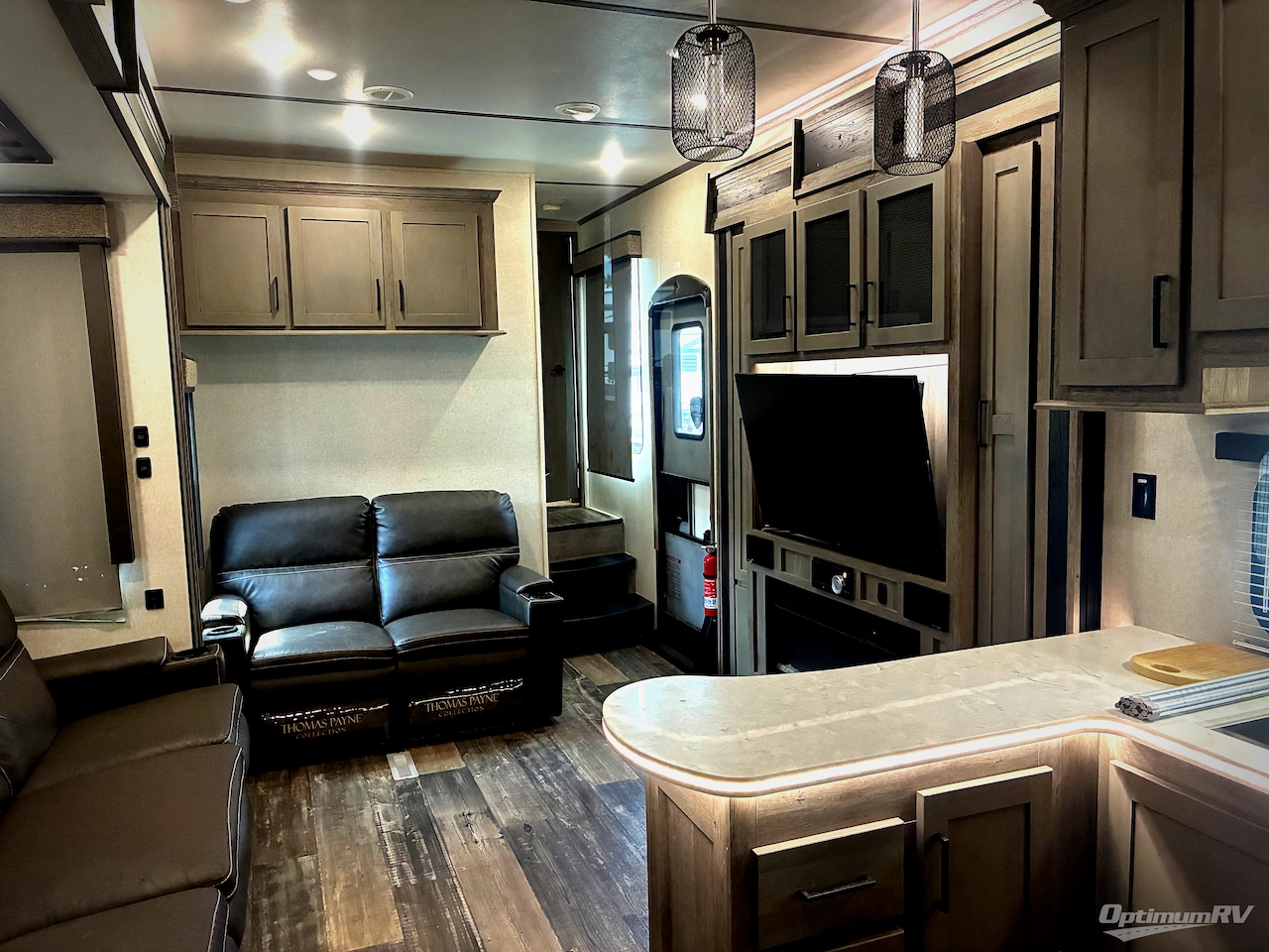 2020 Keystone Raptor 423 Photo 6