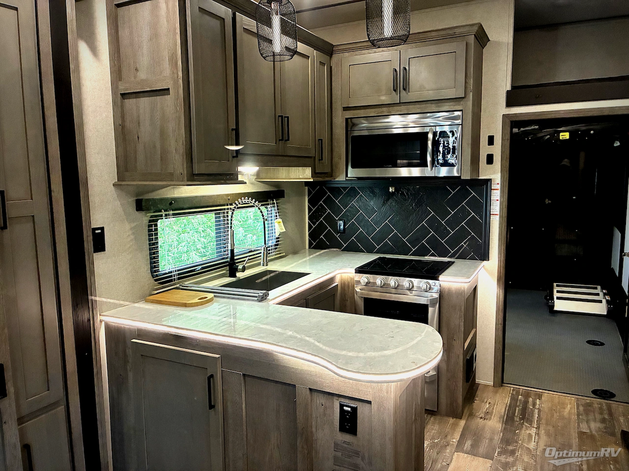 2020 Keystone Raptor 423 Photo 13