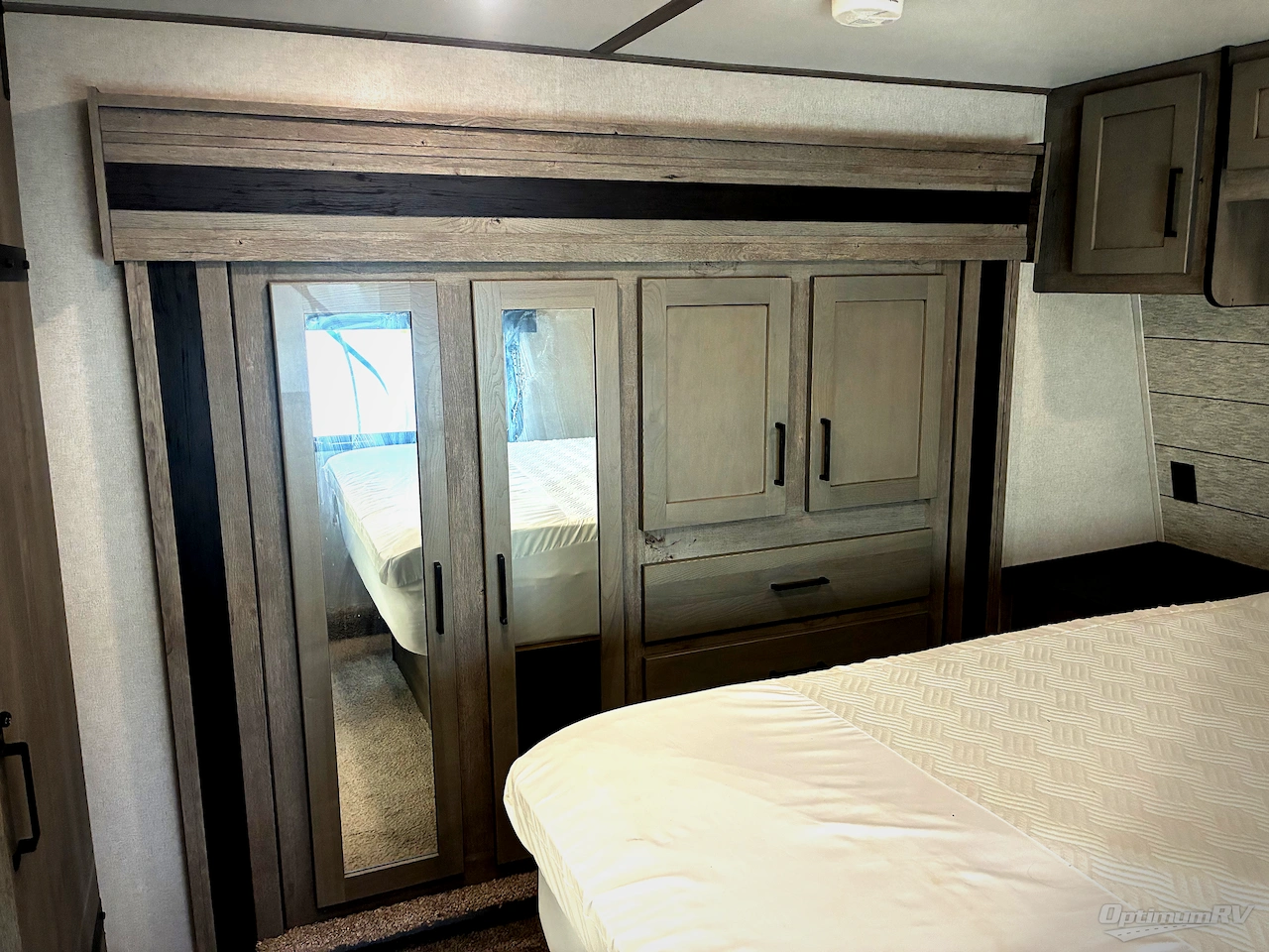2020 Keystone Raptor 423 Photo 30