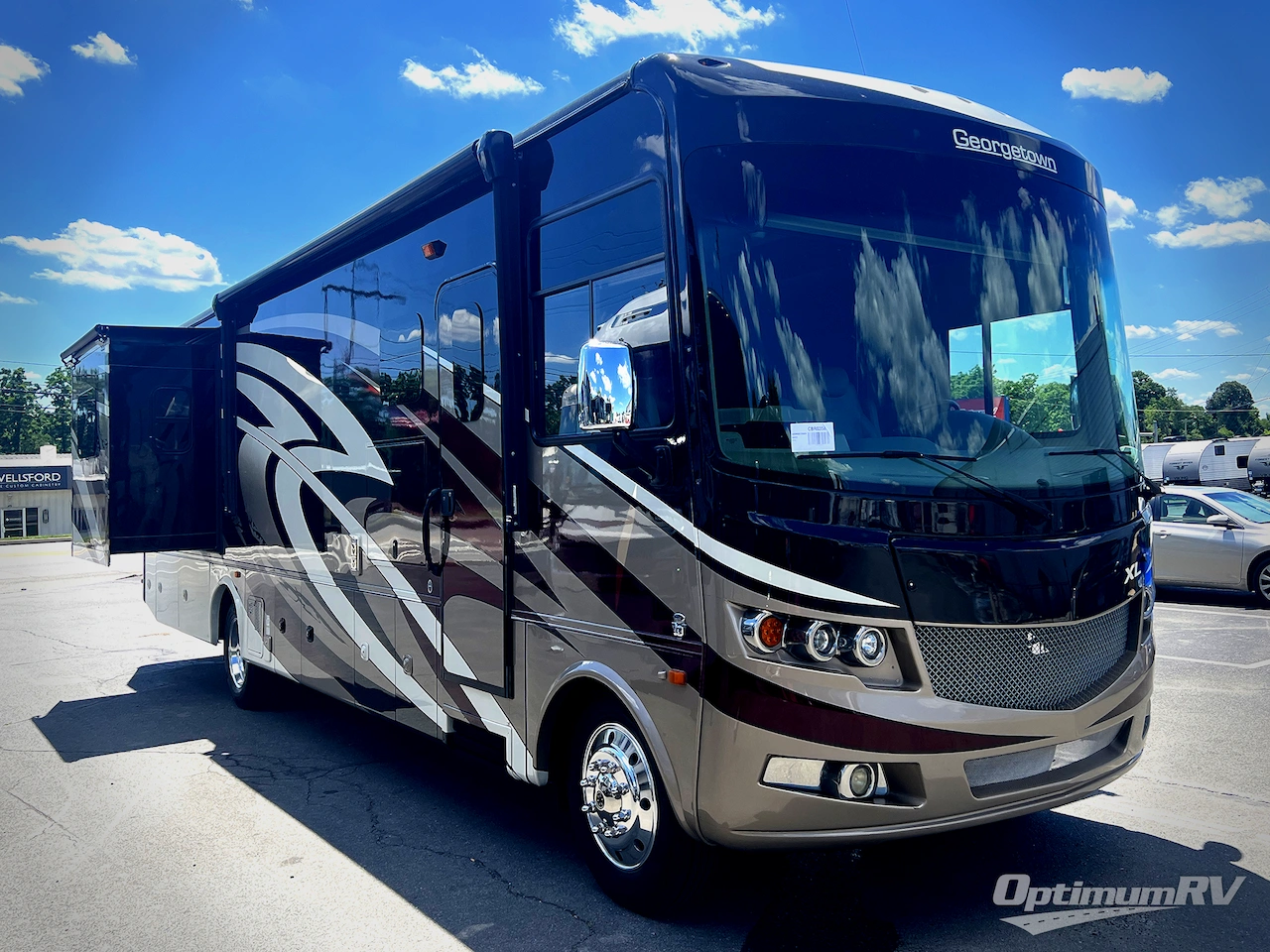 2018 Forest River Georgetown XL 369DS Photo 1
