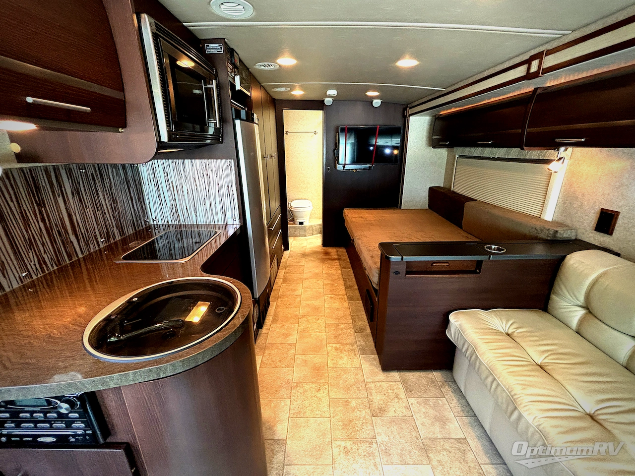 2010 Itasca Reyo 25R Photo 4