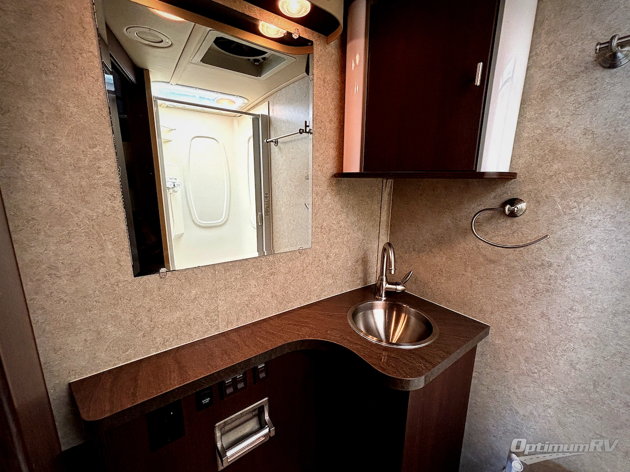 2010 Itasca Reyo 25R Photo 15