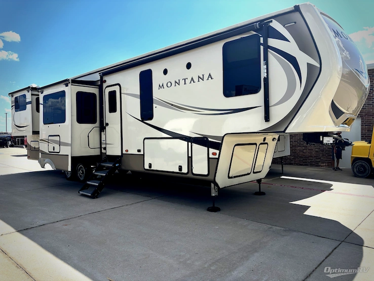 2019 Keystone Montana 3791RD RV Photo 1