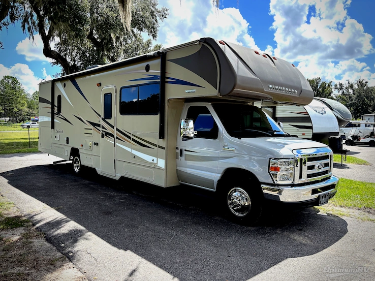 2019 Winnebago Spirit 31G RV Photo 1