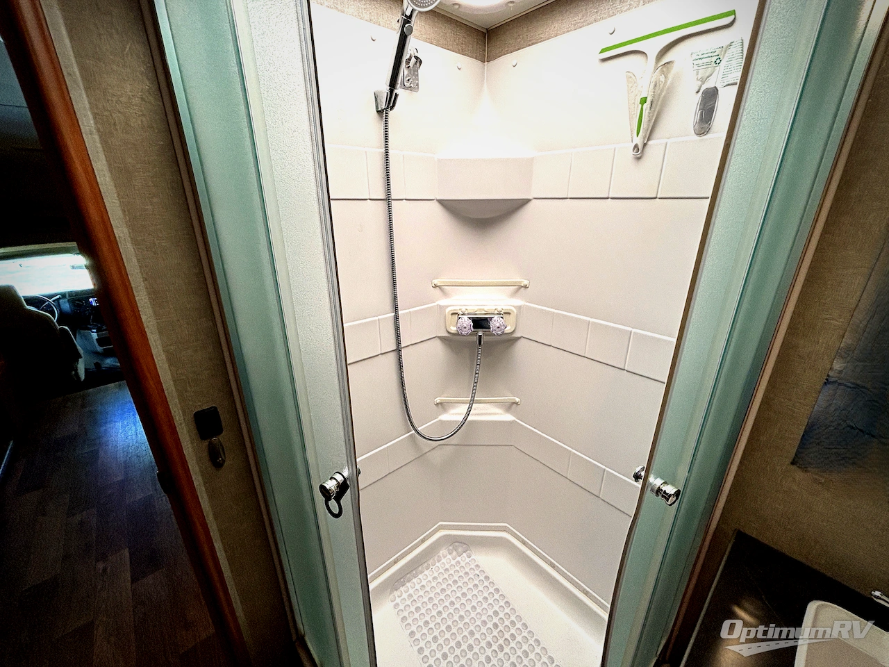 2019 Winnebago Spirit 31G Photo 17