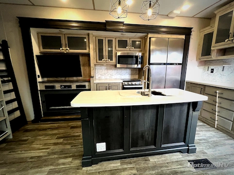 2023 Keystone Avalanche 390DS RV Photo 2