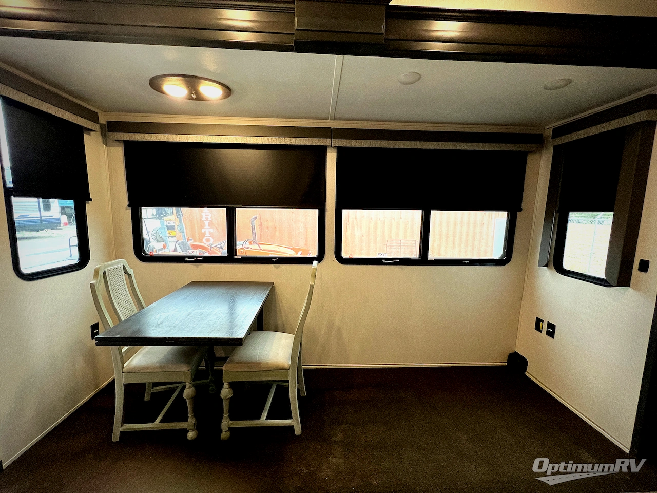 2023 Keystone Avalanche 390DS Photo 6