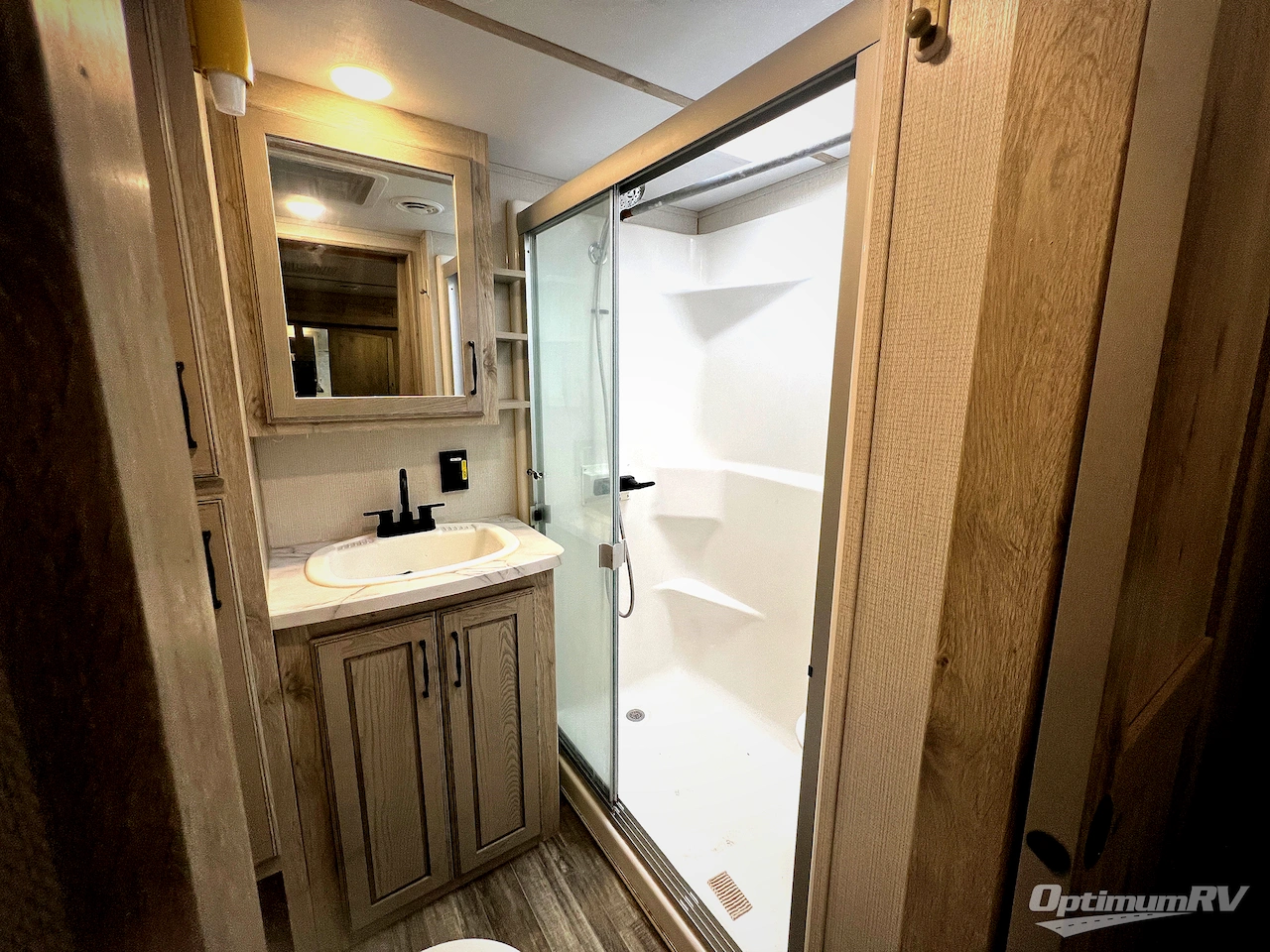 2023 Keystone Avalanche 390DS Photo 21