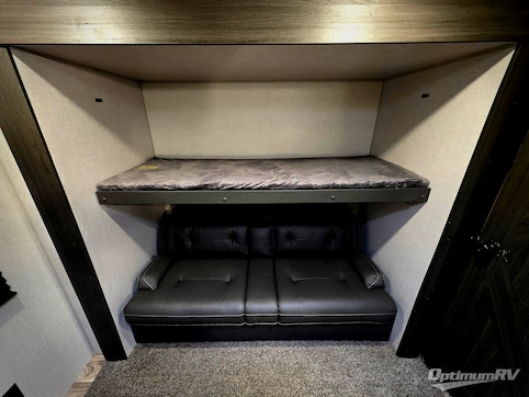 2021 Venture SportTrek ST332VBH RV Photo 4