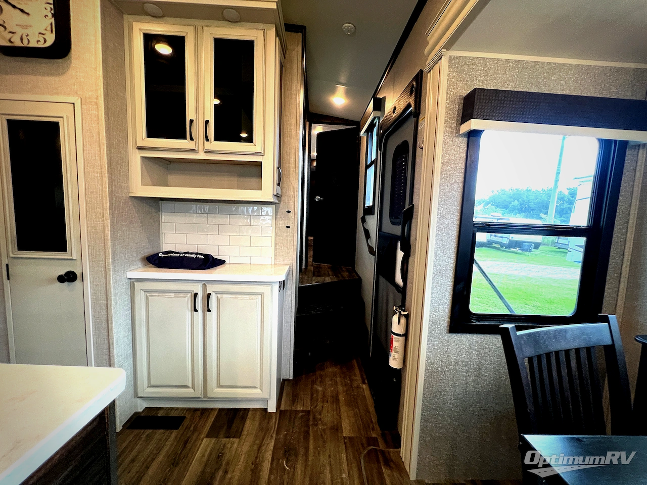 2022 Jayco North Point 310RLTS Photo 14
