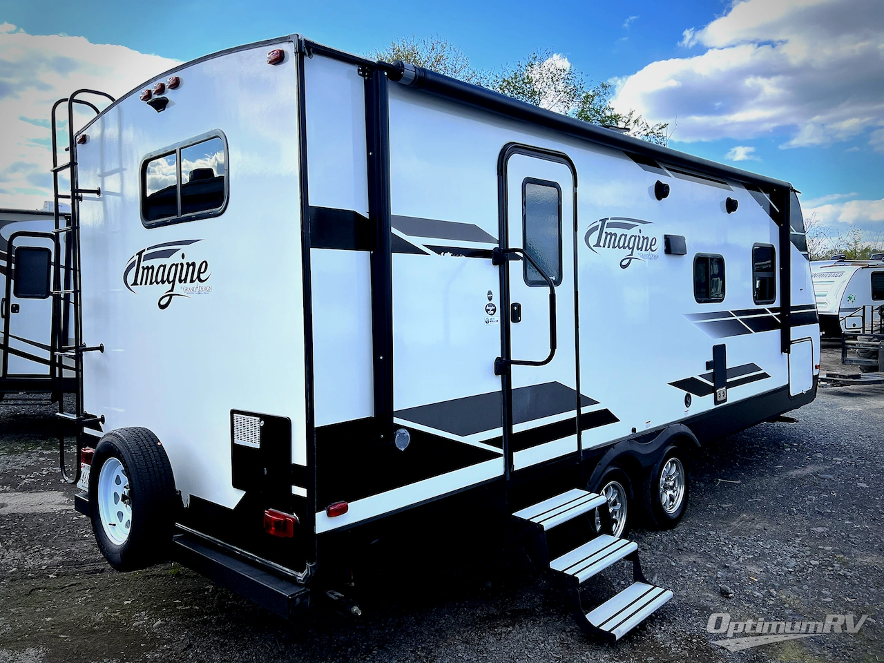 2019 Grand Design Imagine 2150RB Photo 2