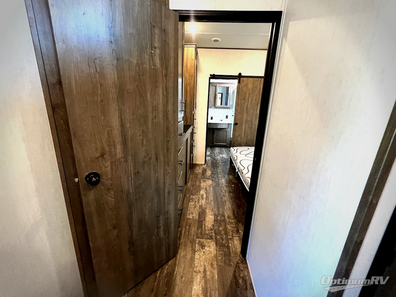 2022 Forest River Sabre 37FLH Photo 15