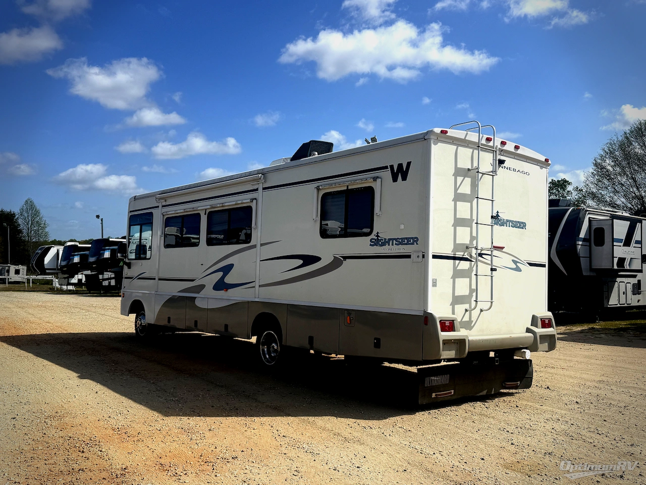 2004 Winnebago Sightseer 30B Photo 3