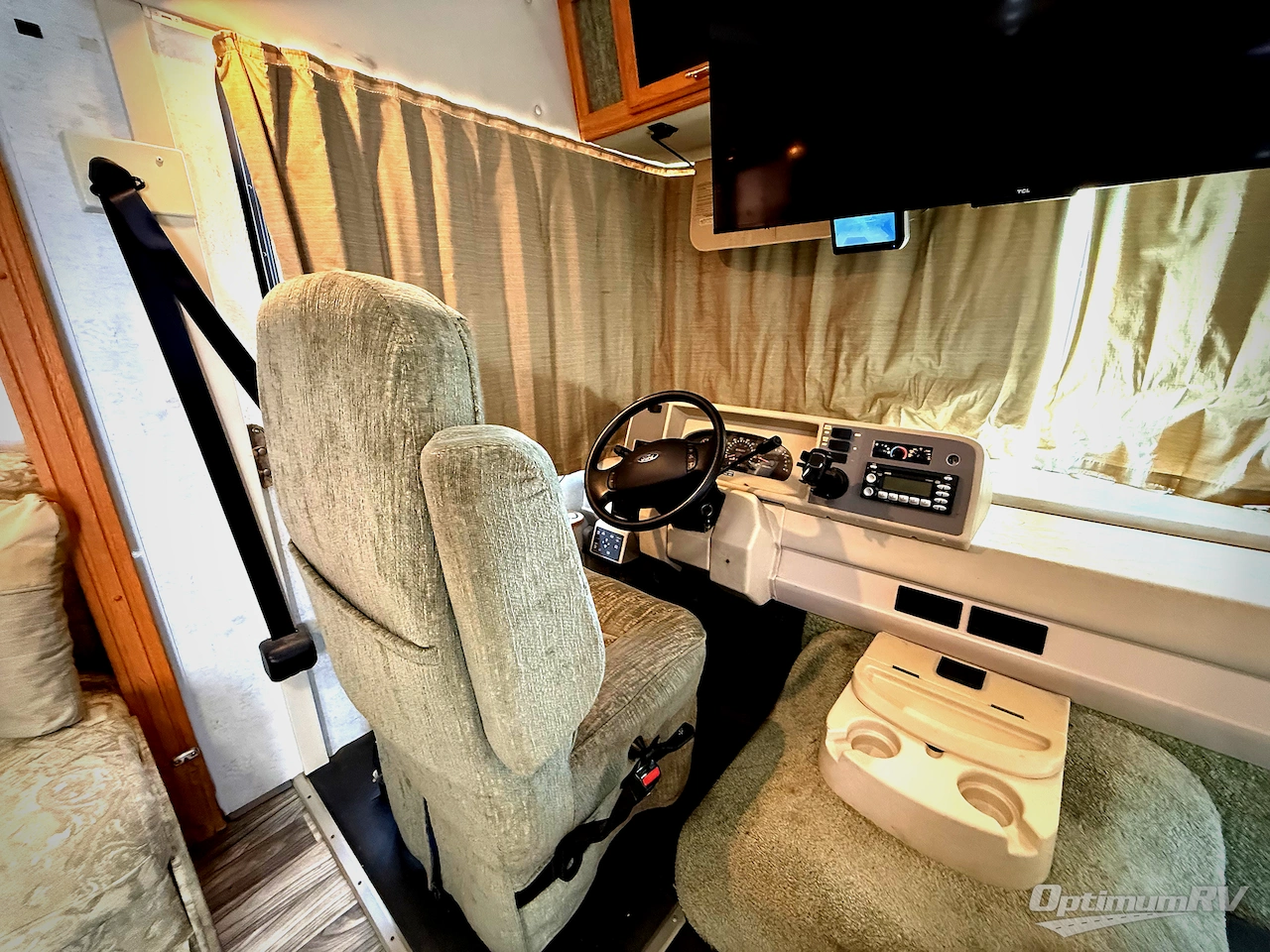 2004 Winnebago Sightseer 30B Photo 9