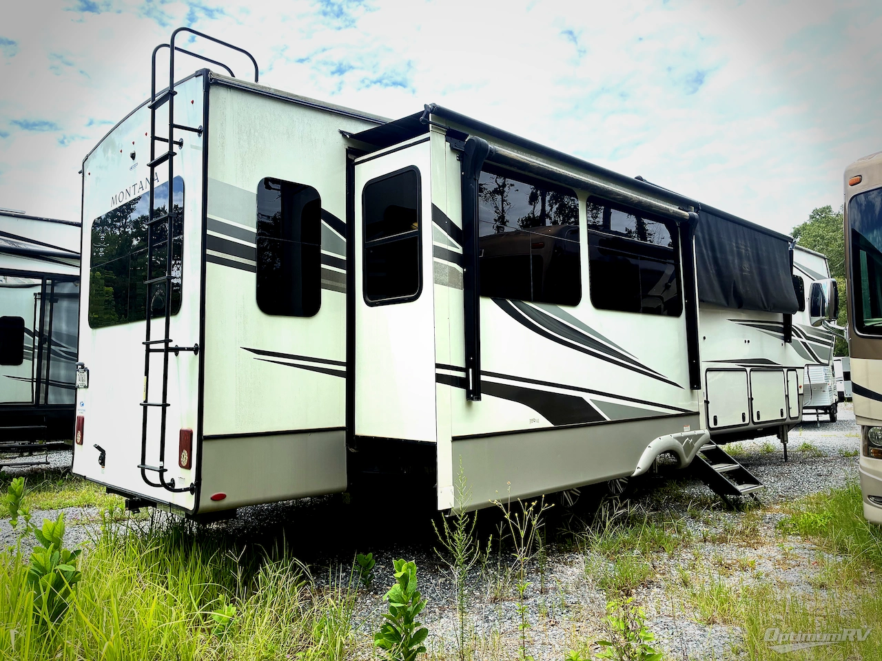 2023 Keystone Montana 3857BR Photo 2