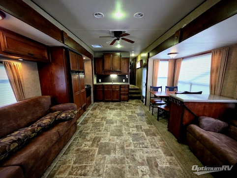 2013 Highland Ridge Open Range Roamer 357RES RV Photo 2